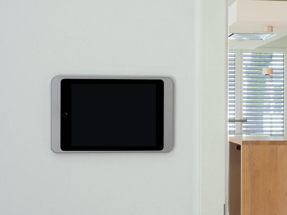 Displine Dame Wall Apple iPad 10.2" / 10.5" Wandhalterung, silber Anwendungsbeispiel Smart Home