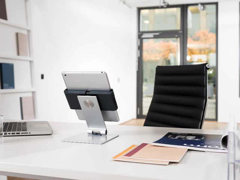 Durable 8930 Universal Tablet Standfuß Arbeitsplatz